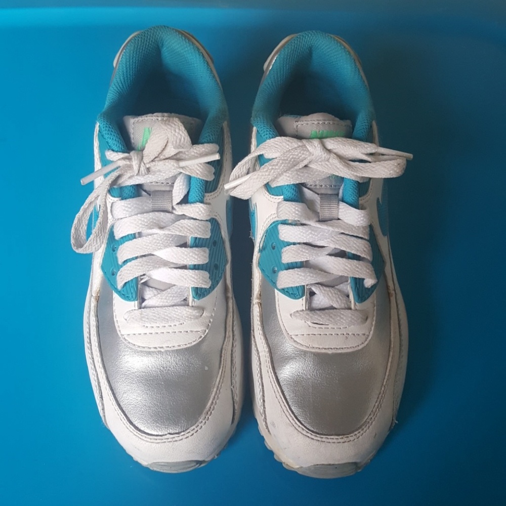 Girls Sneakers